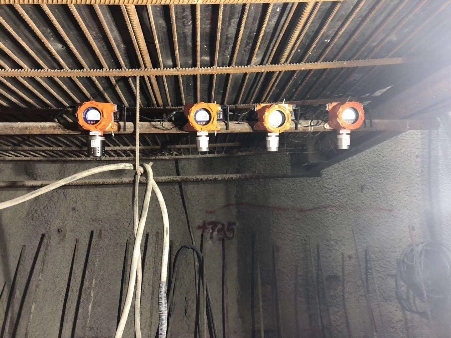 1562059915140670.jpg 1562059915140670.jpg